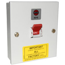 Wylex T.P. 32Amp Isolating Switch